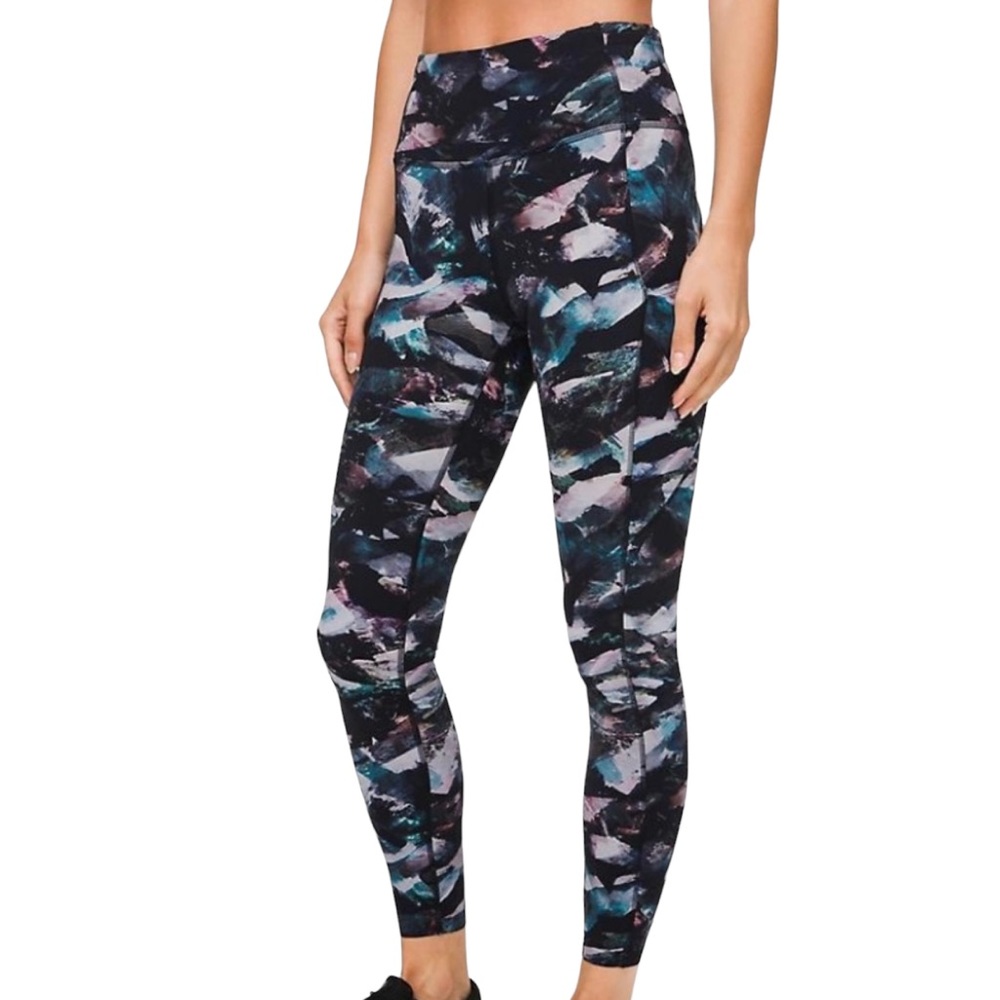 Lululemon Time to Sweat Tight 28” Glacier Camo Legging Size 2